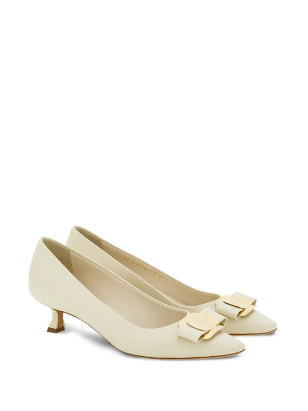 Ferragamo clearance vara heels