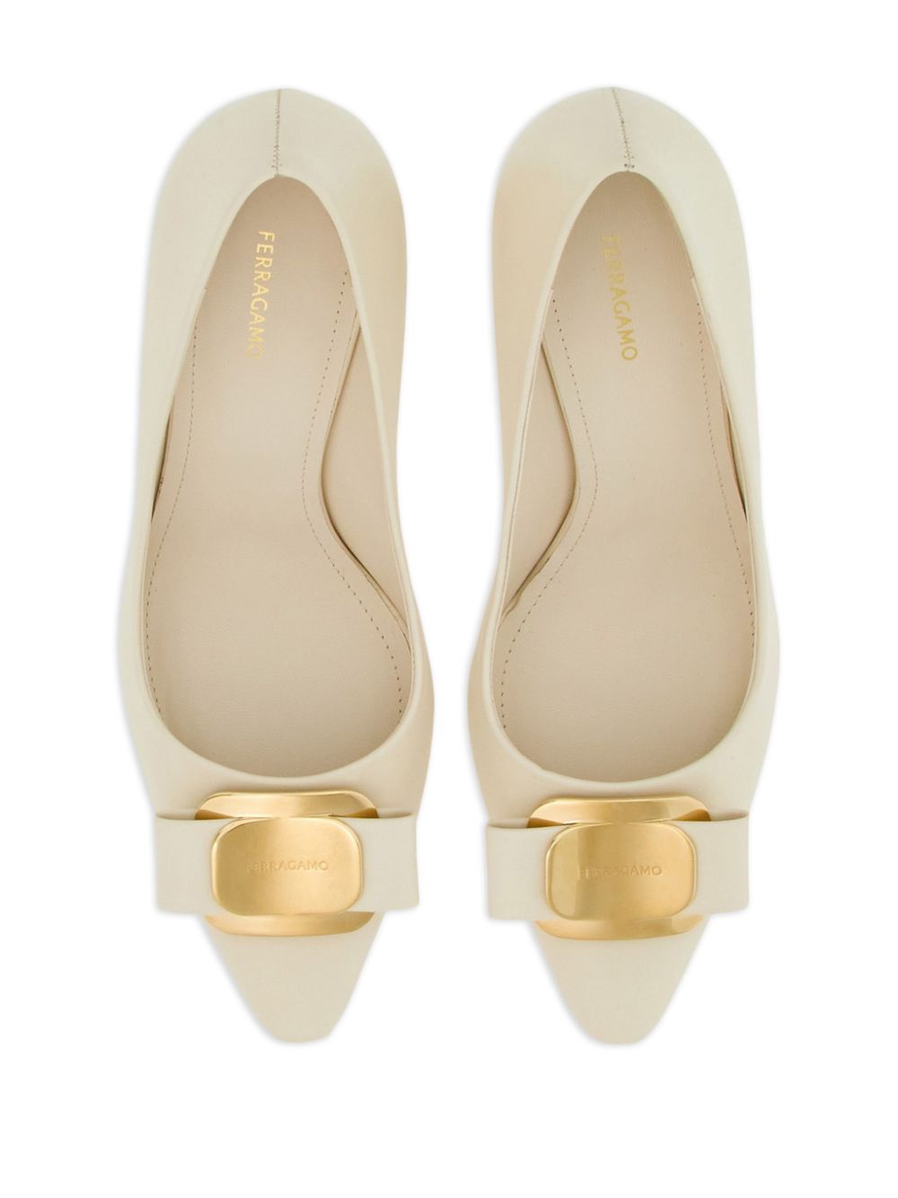 Ferragamo Leren pumps Wit