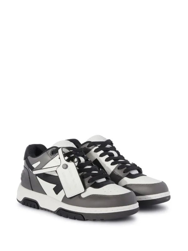 Off-White☆Out of office leather sneaker スニーカー【UK発】 23102773_53667857_600.jpg