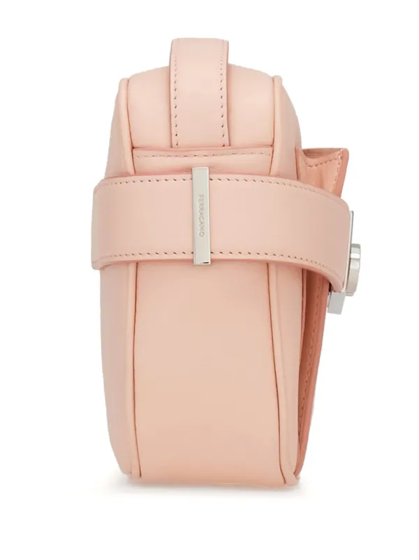 ショルダーバッグ 淡いピンク　ferragamo 19610127_43963046_1000.jpg