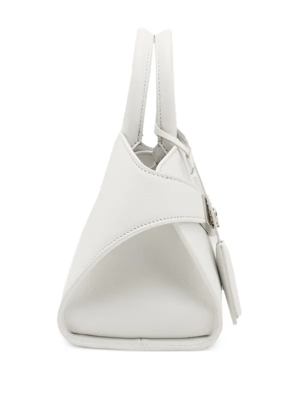 Ferragamo Hug レザー ショルダーバッグ S | ホワイト | FARFETCH JP