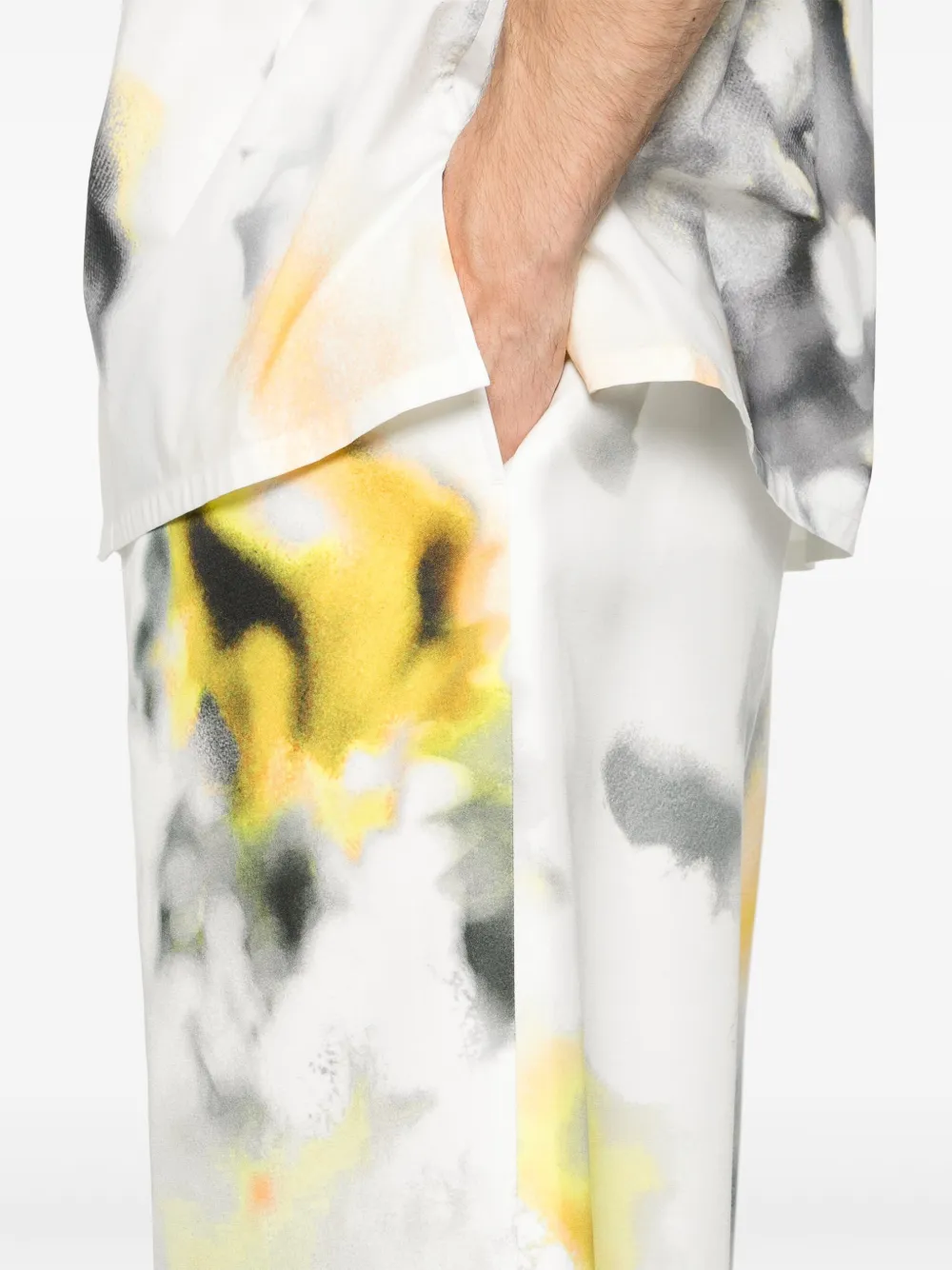Alexander McQueen Shorts met bloemenprint Wit