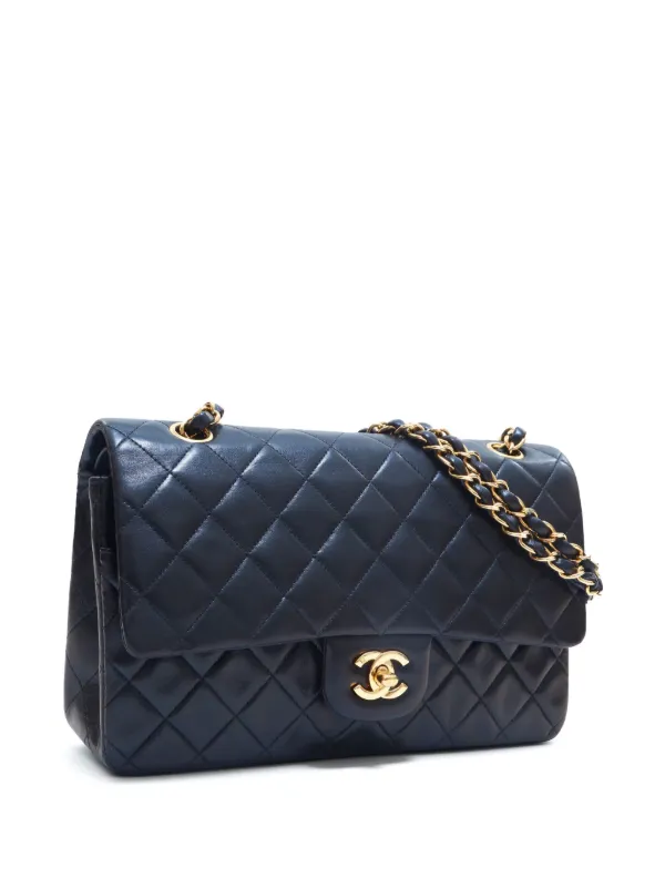 Chanel classic flap deals navy blue