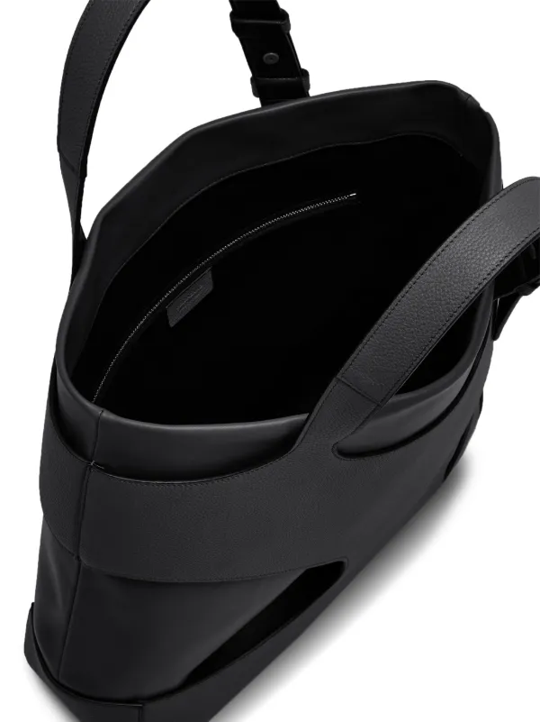 Ferragamo カットアウト ハンドバッグ | ブラック | FARFETCH JP Ferragamo カットアウト ハンドバッグ | ブラック | FARFETCH JP