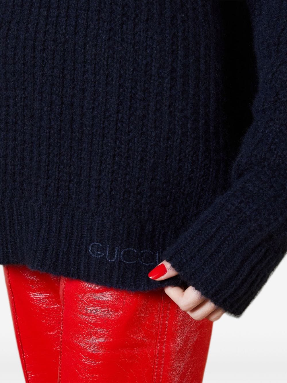 Shop Gucci Logo-embroidered Knitted Cashmere Jumper In Blau
