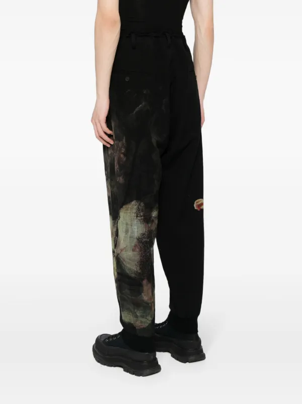 Yohji Yamamoto A Nightmare テーパードパンツ | ブラック | FARFETCH JP Yohji Yamamoto A Nightmare テーパードパンツ | ブラック | FARFETCH JP