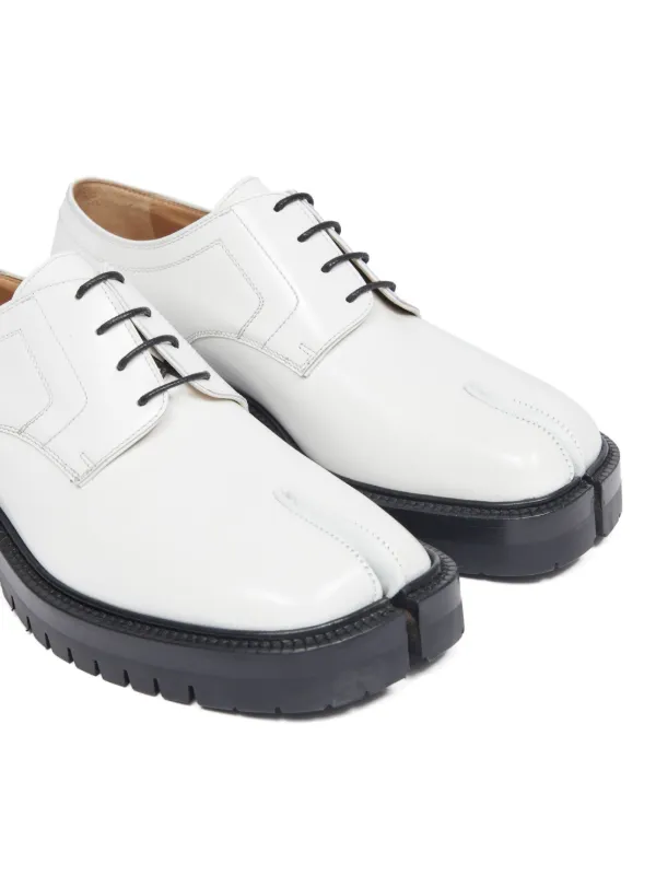 Maison Margiela Tabi ダービーシューズ | ホワイト | FARFETCH JP