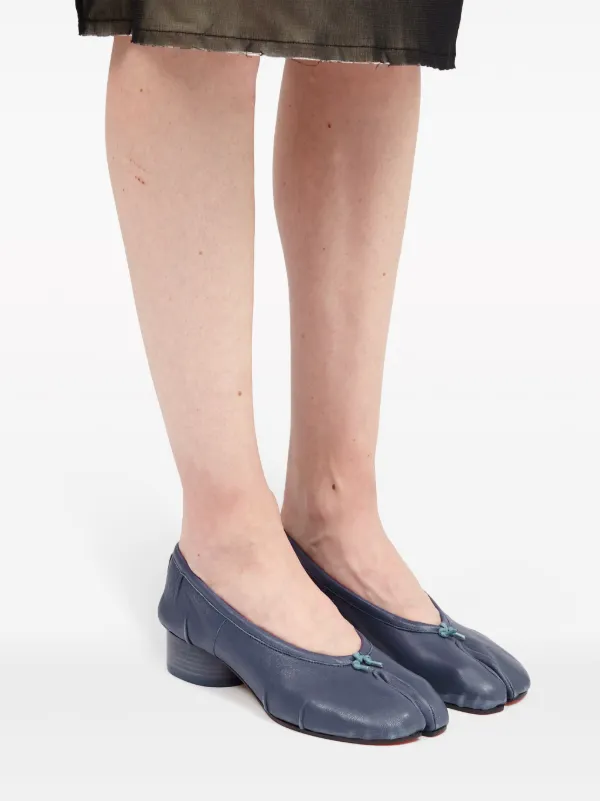 Maison Margiela ブラック タビシューズ パンプス Maison Margiela Tabi New 30mm フラットシューズ | ブルー