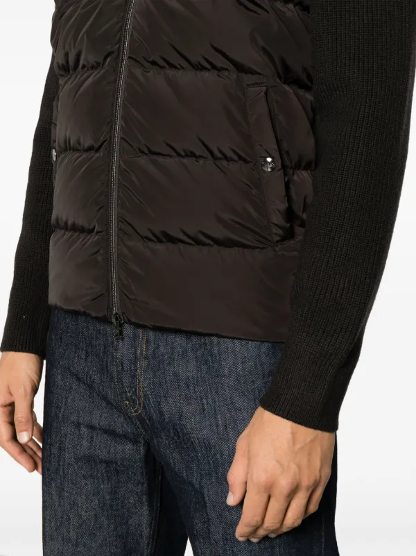 Mens quilted jacket deals with knitted sleeves