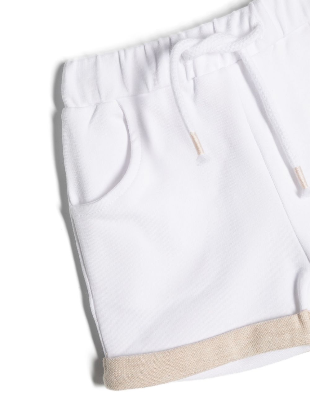 Patachou Shorts met geborduurd logo Beige