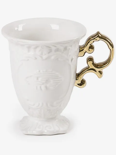 Seletti Set aus zwei Wares Tassen mit barocker Prägung