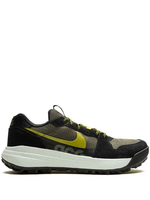 Nike ACG Lowcate sneakers WOMEN