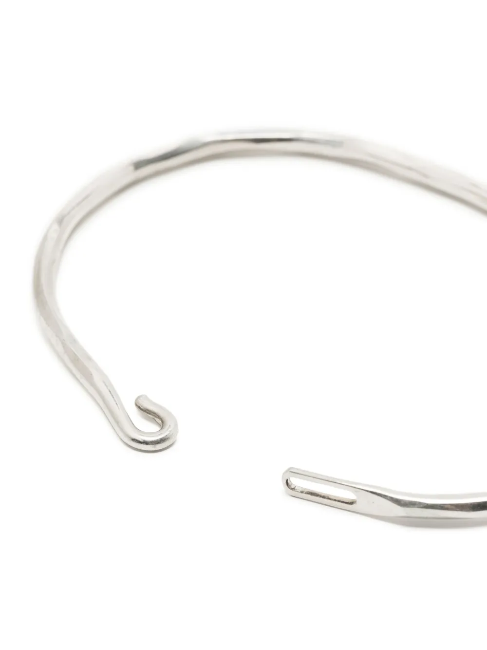 Werkstatt:münchen M2640 Hammered-effect Silver Bangle In Silber