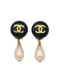 CHANEL Pre-Owned 1994 CC faux-pearl clip-on earrings - Black