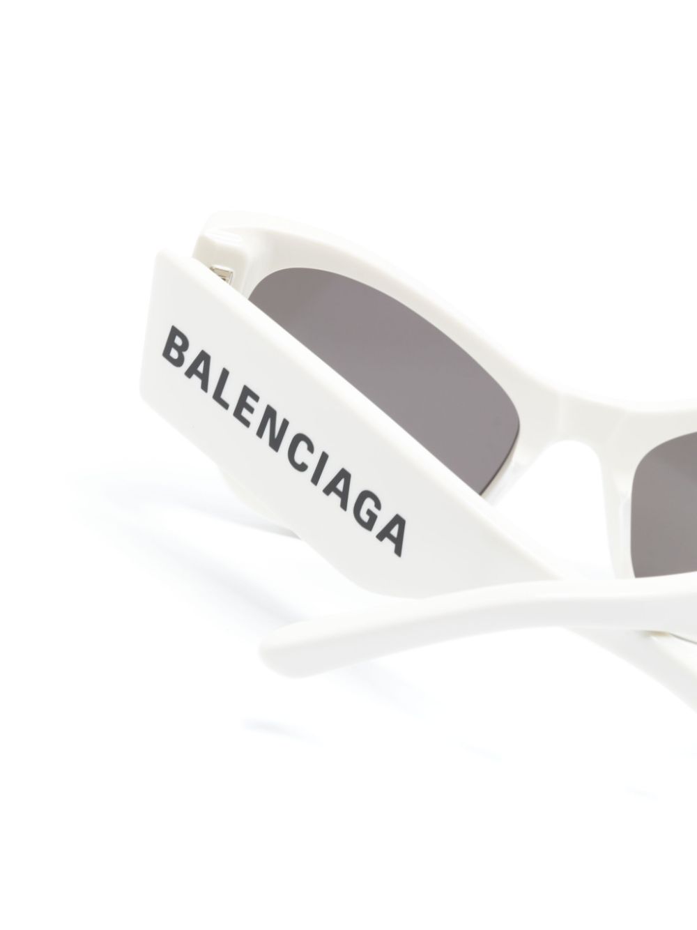 Balenciaga Eyewear logo-print cat-eye sunglasses Women