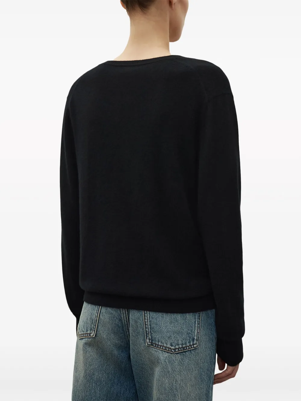 12 Storeez V-neck Cashmere-wool Jumper In Black