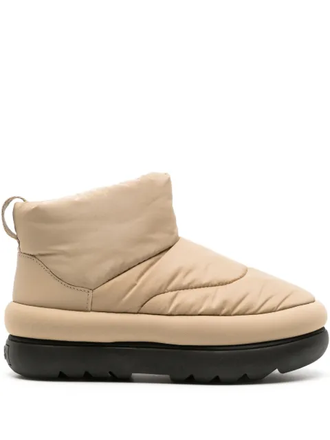 UGG Classic Maxi Mini boots