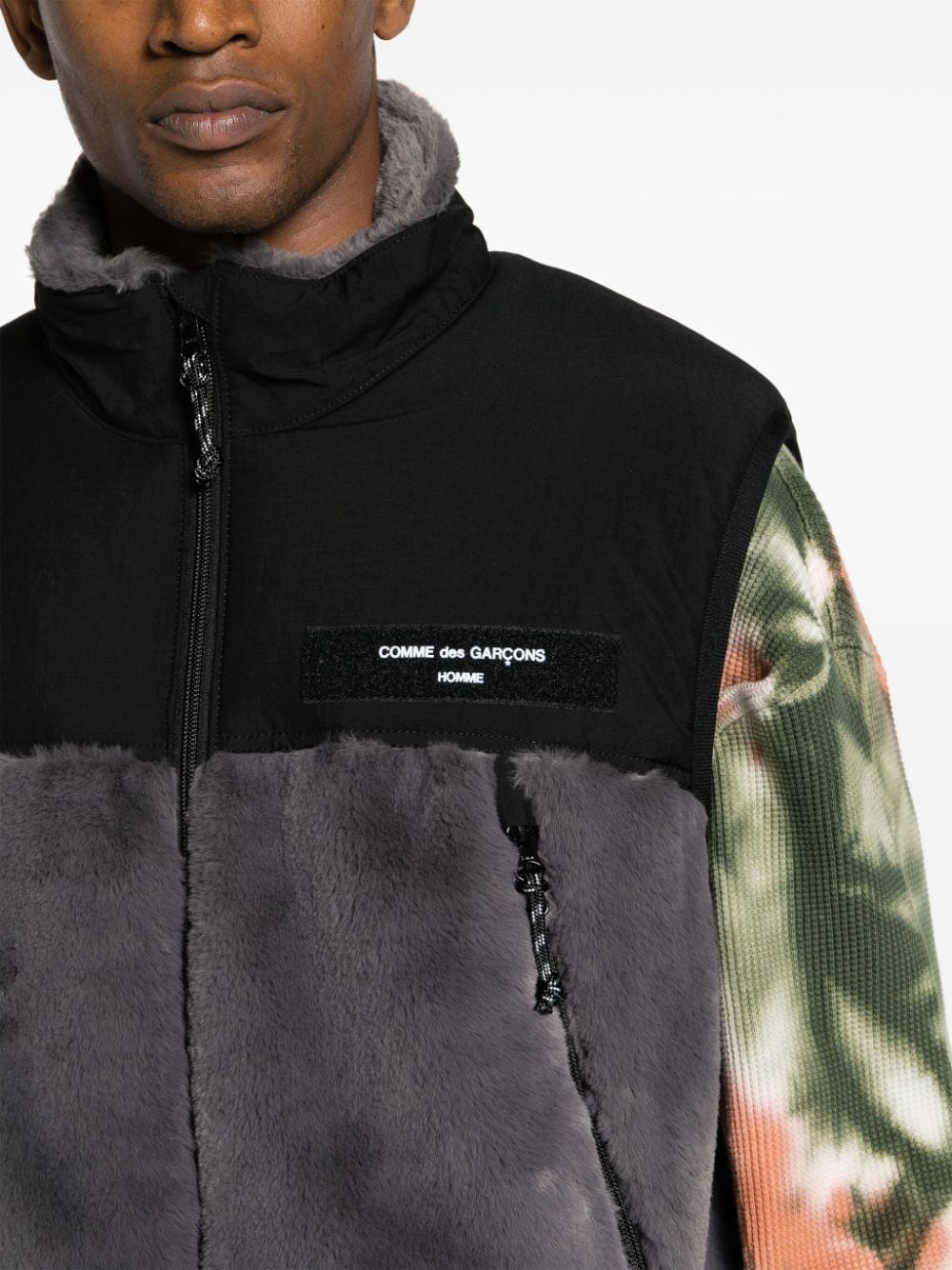 Shop Comme Des Garçons Homme Deux Sherpa Logo-patch Vest In Grey
