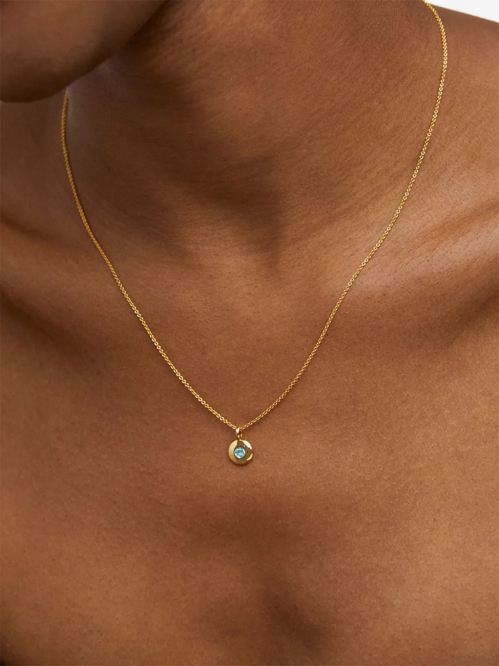 Monica Vinader 18kt gerecycled goud vermeil halsketting met aquamarijn hanger