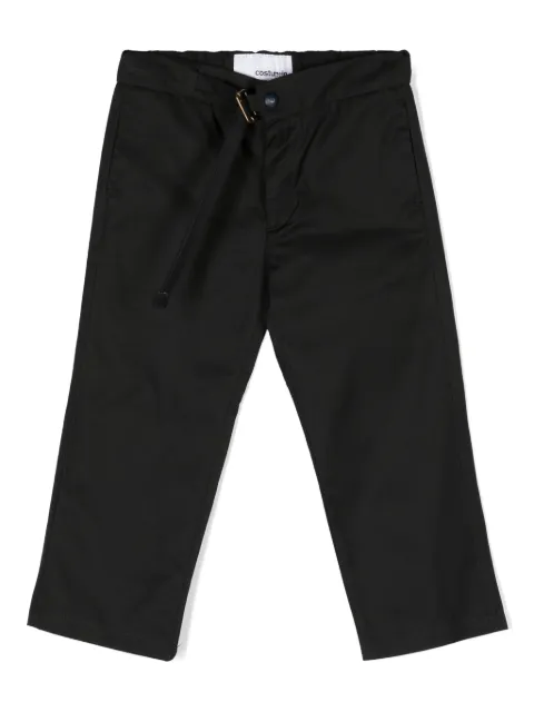 Costumein pantalones con cinturón