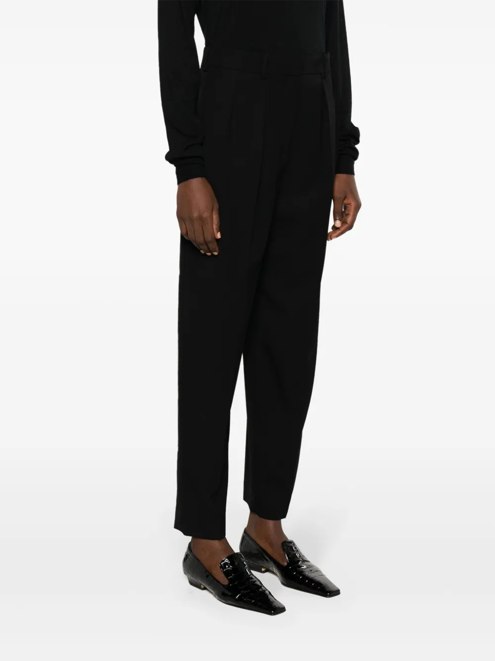 Shop The Row Corby Pleated Wool Tailored Trousers In Schwarz