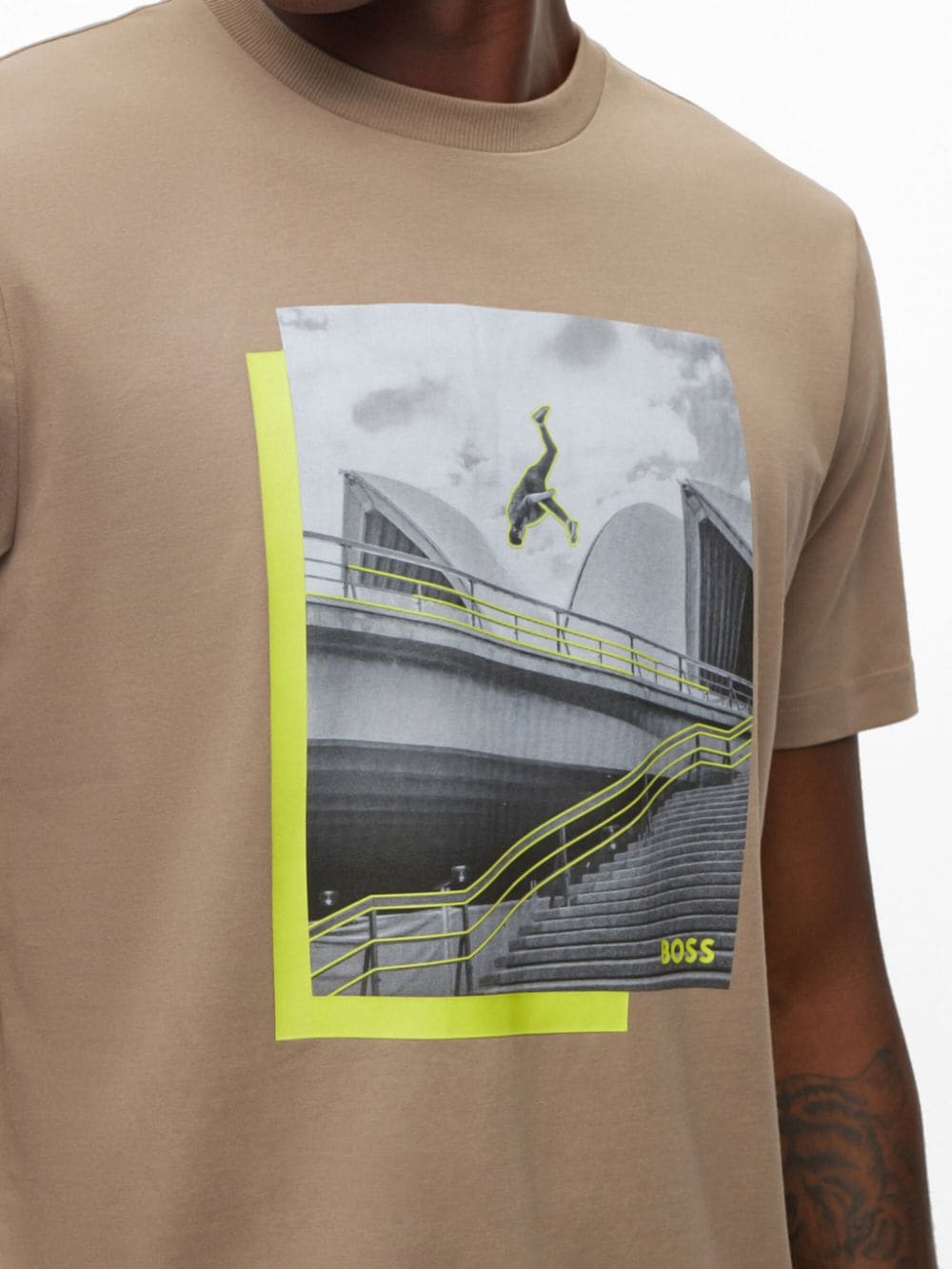BOSS T-shirt van katoenblend met print Bruin