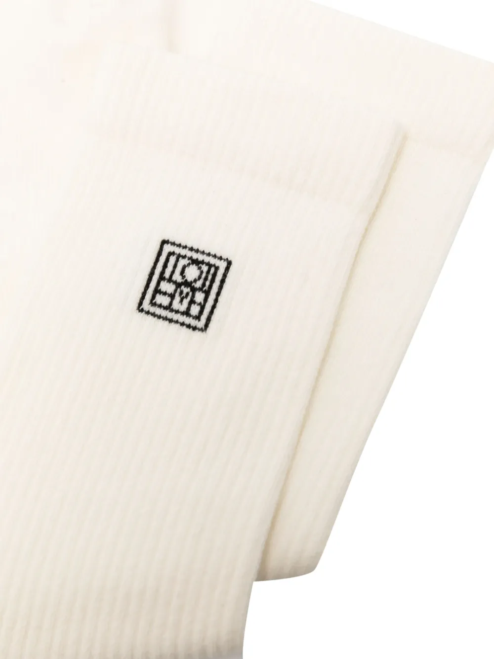 Totême Logo-intarsia Ribbed-knit Socks In White