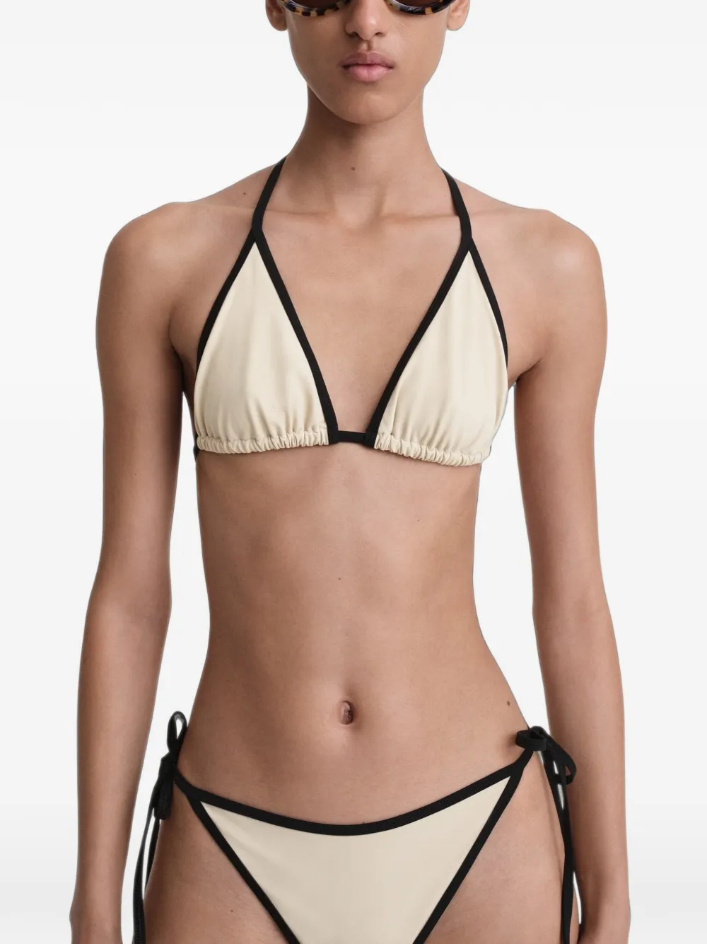 TOTEME Gestreepte gestrikte bikinitop Beige