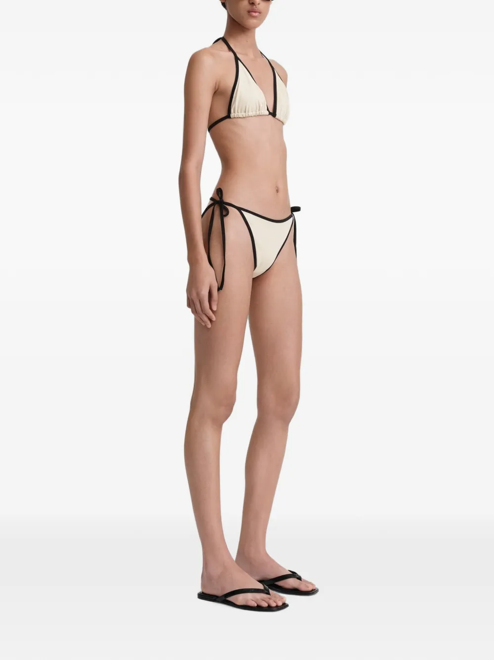 TOTEME Gestreepte gestrikte bikinitop Beige