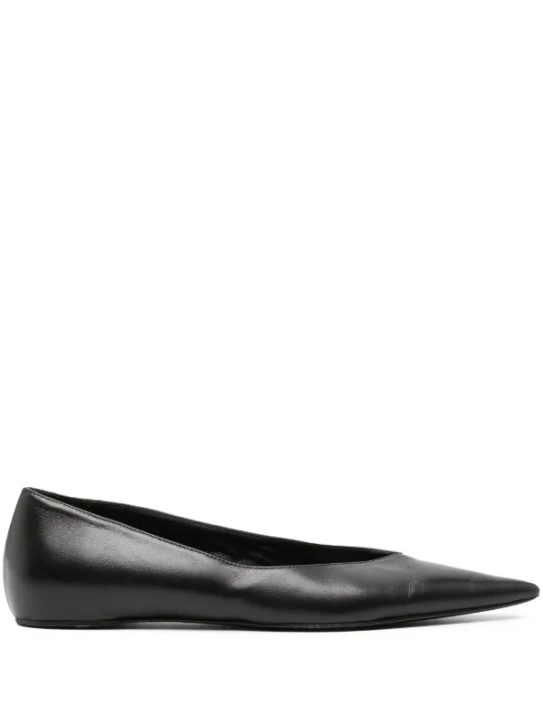 【TOTEME】ブラック The Asymmetric フラットシューズ TOTEME The Asymmetric フラットシューズ | ブラック | FARFETCH JP