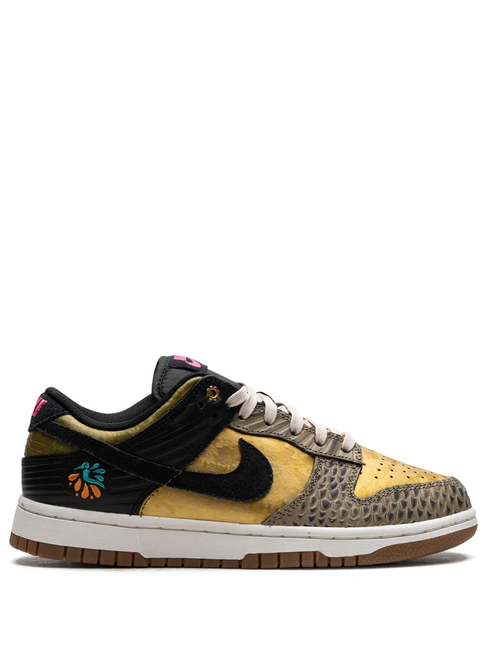 Nike Dunk Low "dia De Los Muertos" Sneakers In Black