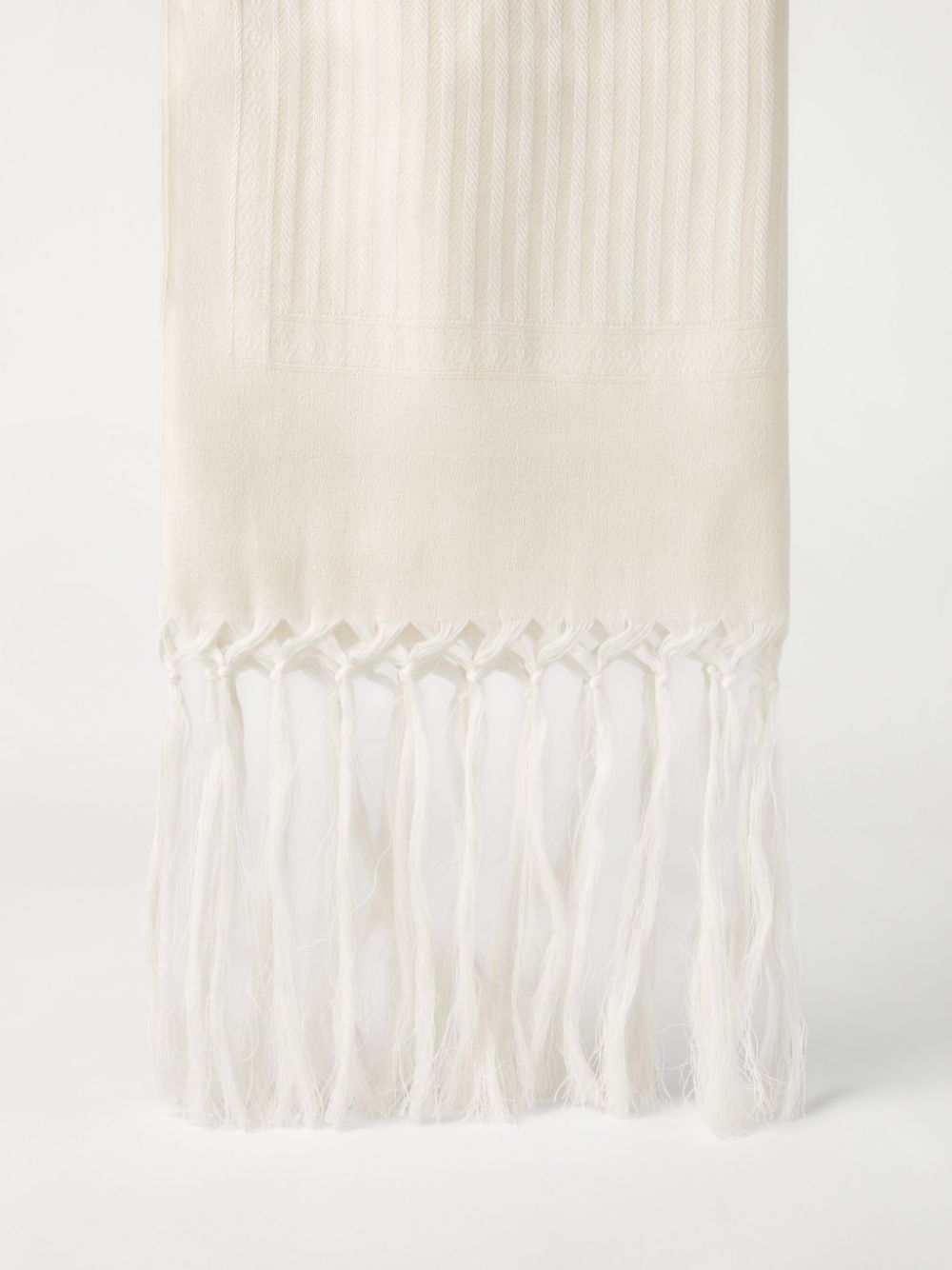 Brunello Cucinelli Gestreepte handdoek met macramé-detail - Beige