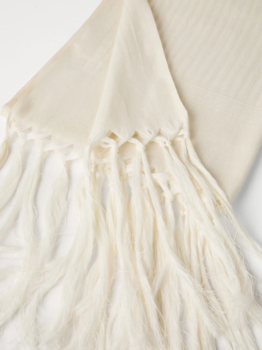 Brunello Cucinelli Macramé-detail Striped Towel In Neutrals