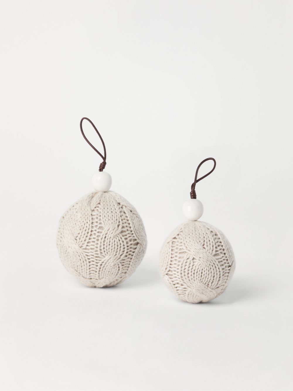 How to buy affordable Brunello Cucinelli knitted Christmas balls Men