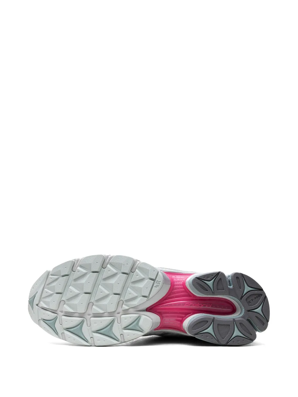 Saucony Progrid Triumph 4 "ice Grey" Sneakers In Grey