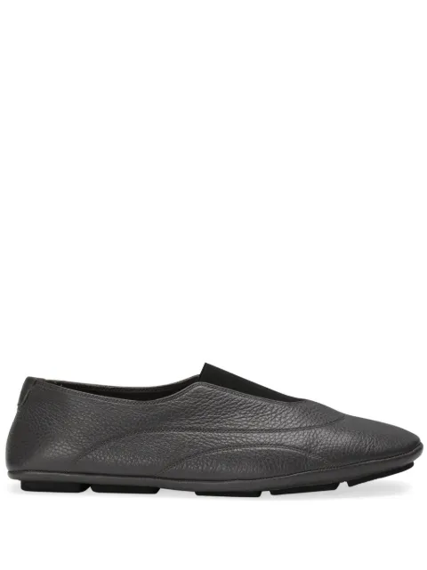 Dolce & Gabbana Slipper de couro com bico arredondado