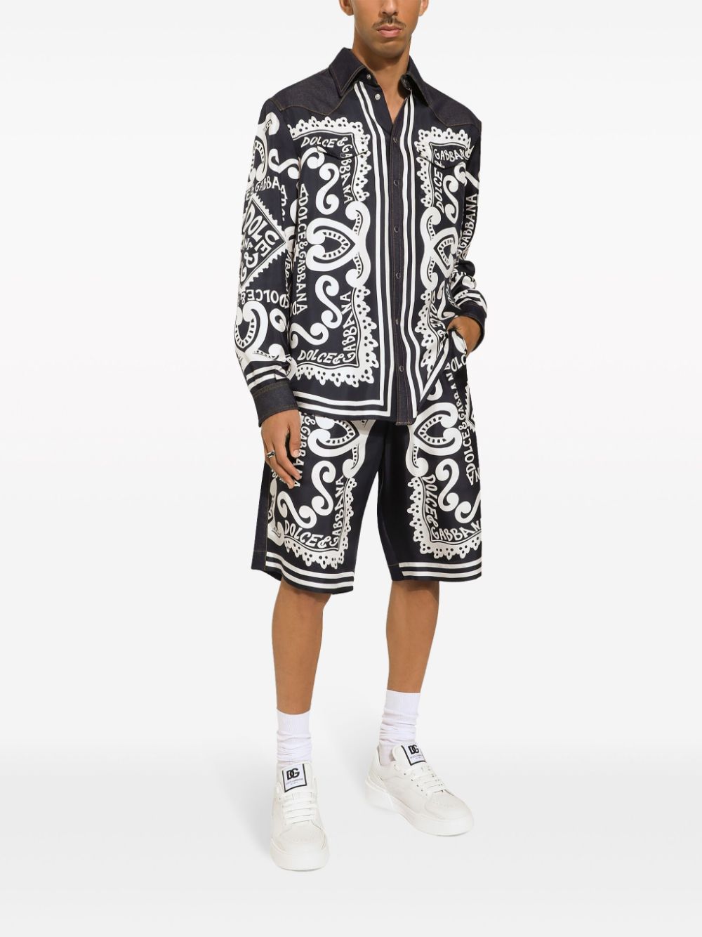 Shop Dolce & Gabbana Marina-print Denim Shorts In Schwarz