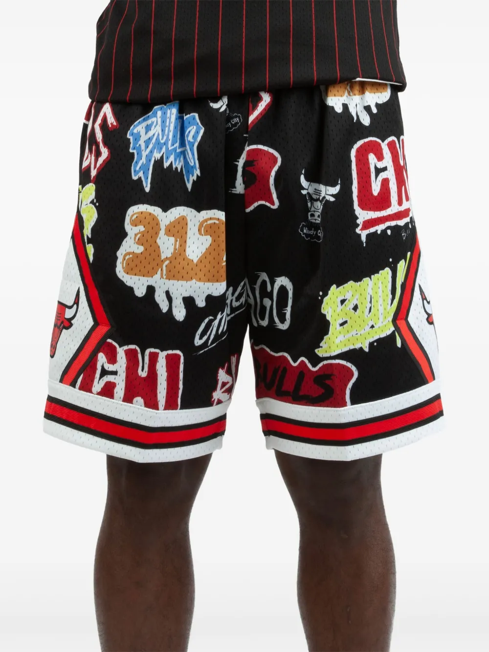 Mitchell & Ness NBA Chicago Bulls 1997 Slap Sticker Swingman shorts | Track & Running Shorts | Image 2