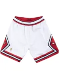 Mitchell & Ness ""NBA Chicago Bulls 1996"" basketball shorts - White