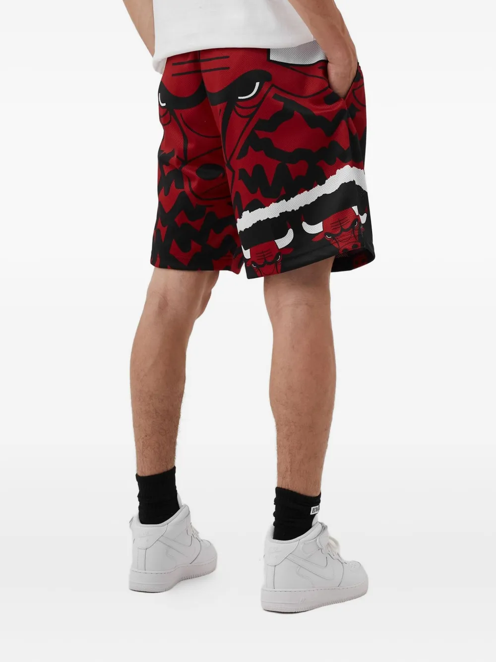 Mitchell & Ness Nba Chicago Bulls Shorts In Red
