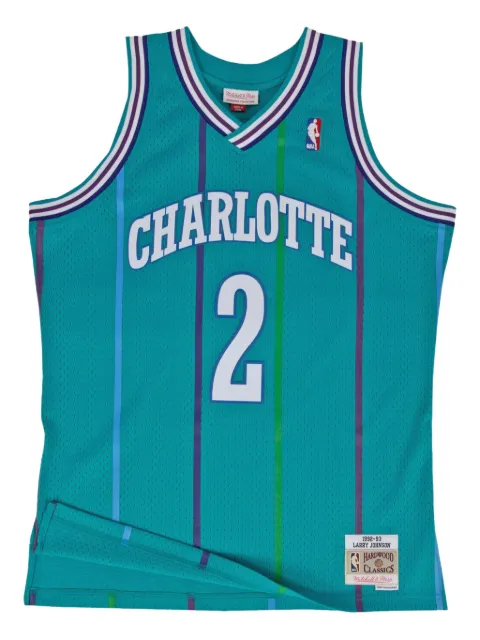 Mitchell & Ness camiseta Charlotte Hornets 92 Larry Johnson Swingman Road en colaboración con NBA 