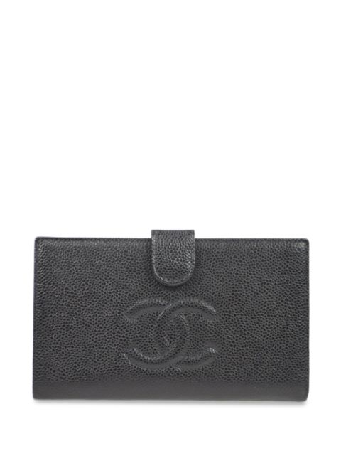 CHANEL 2002 CC leather wallet Women