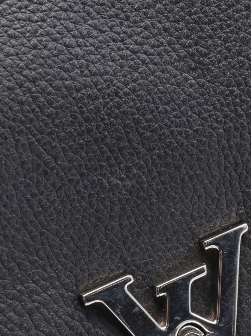 Pre-Owned Louis Vuitton Calfskin Lockme II Chain Bag BB