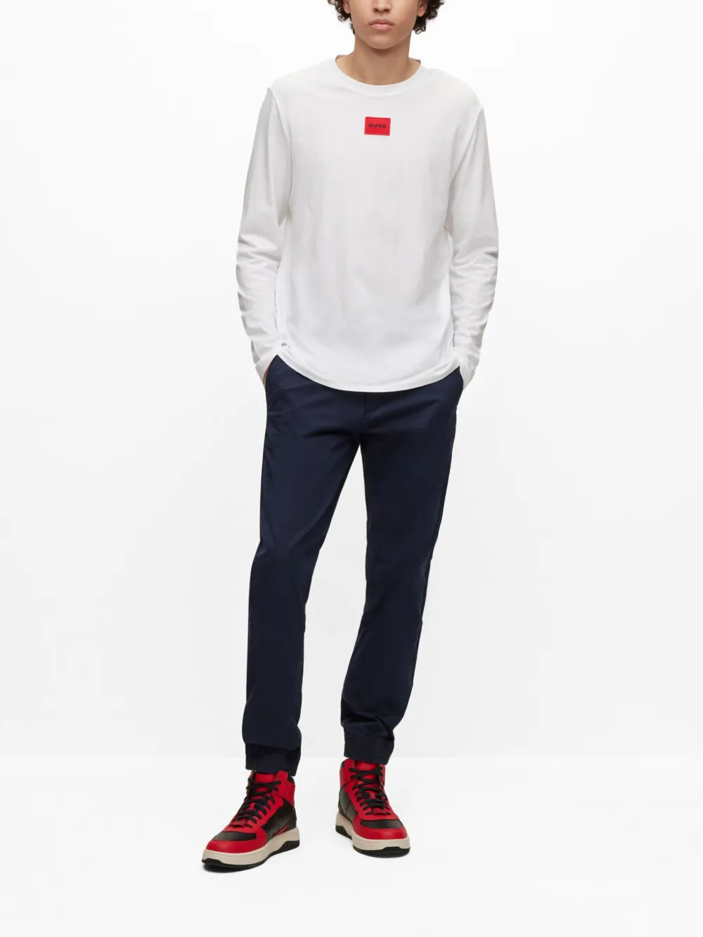 HUGO Calça chino slim com ajuste no cós | Calça chino | Image 2