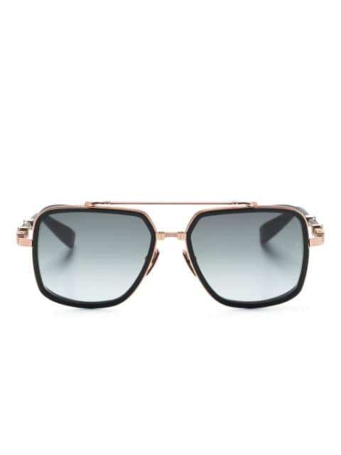 Balmain Eyewear نظارة شمس بإطار مربع وشعار محفور BPS 108E