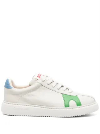 Camper
