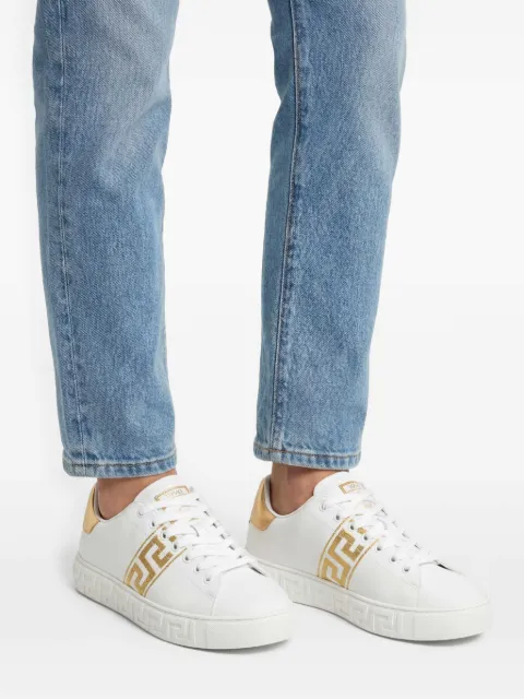 Versace sneakers med Greca-broderi