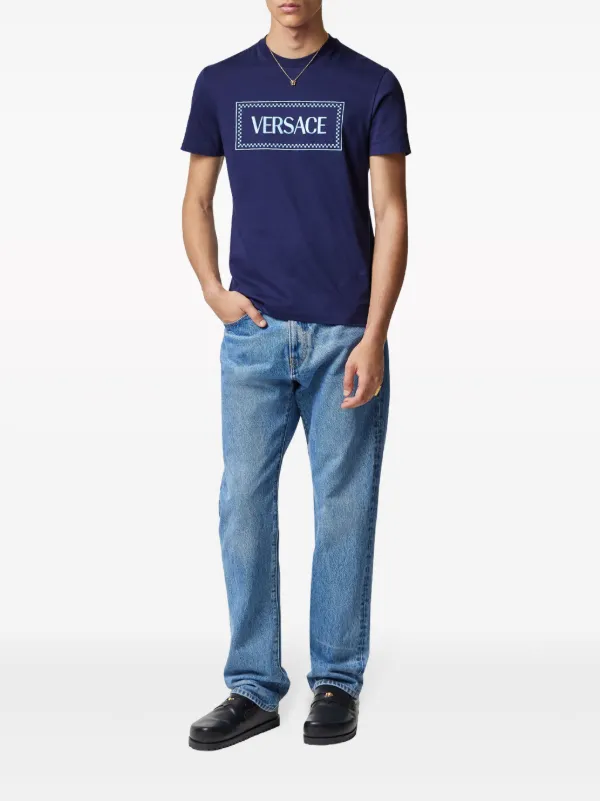 【関税＆送料込み】Versace '90S Vintage Logo' T-Shirt Versace 90s Logo Embroidered T-shirt | Blue | FARFETCH