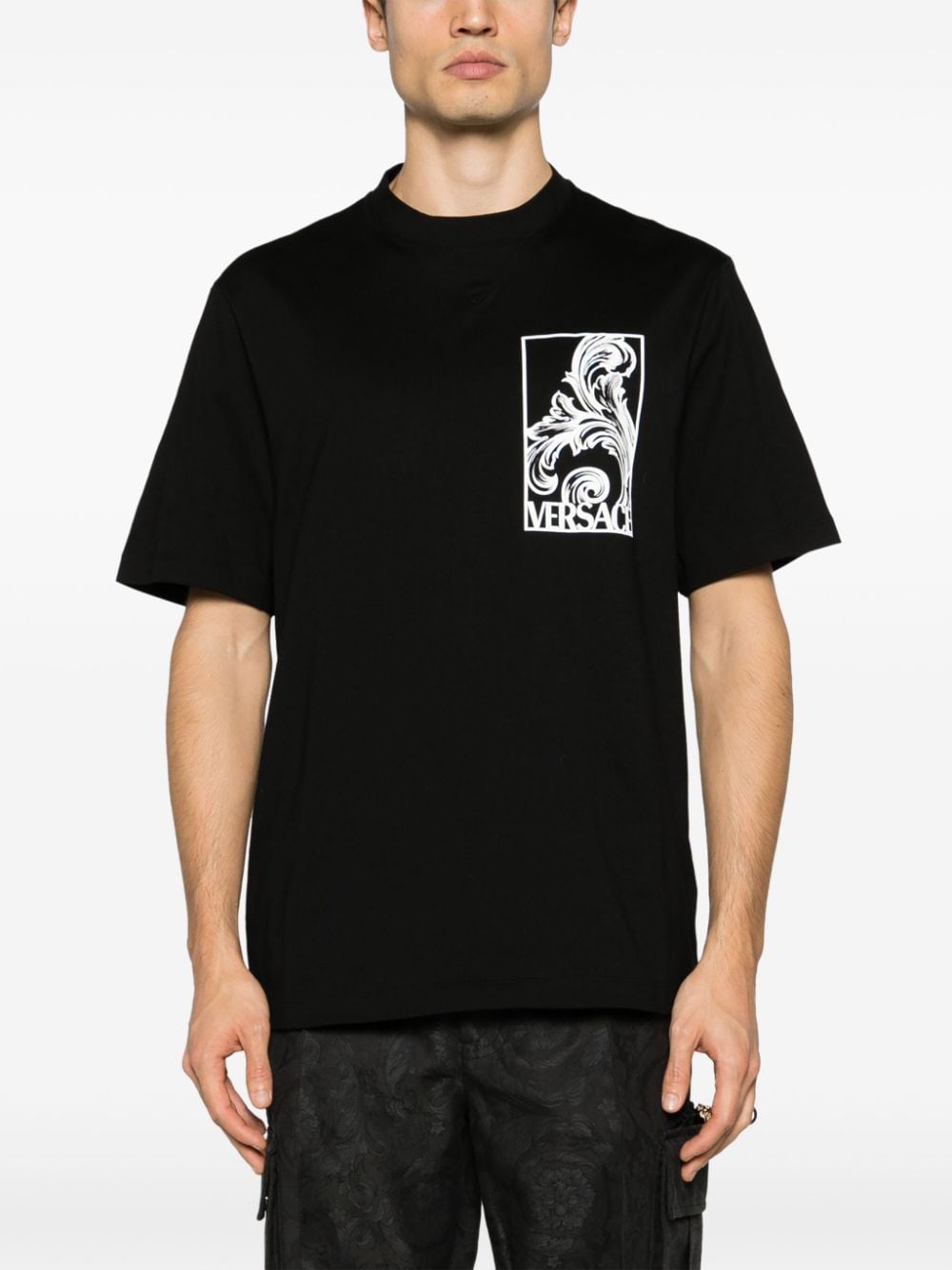 Shop Versace Palmette-print Cotton T-shirt In Black