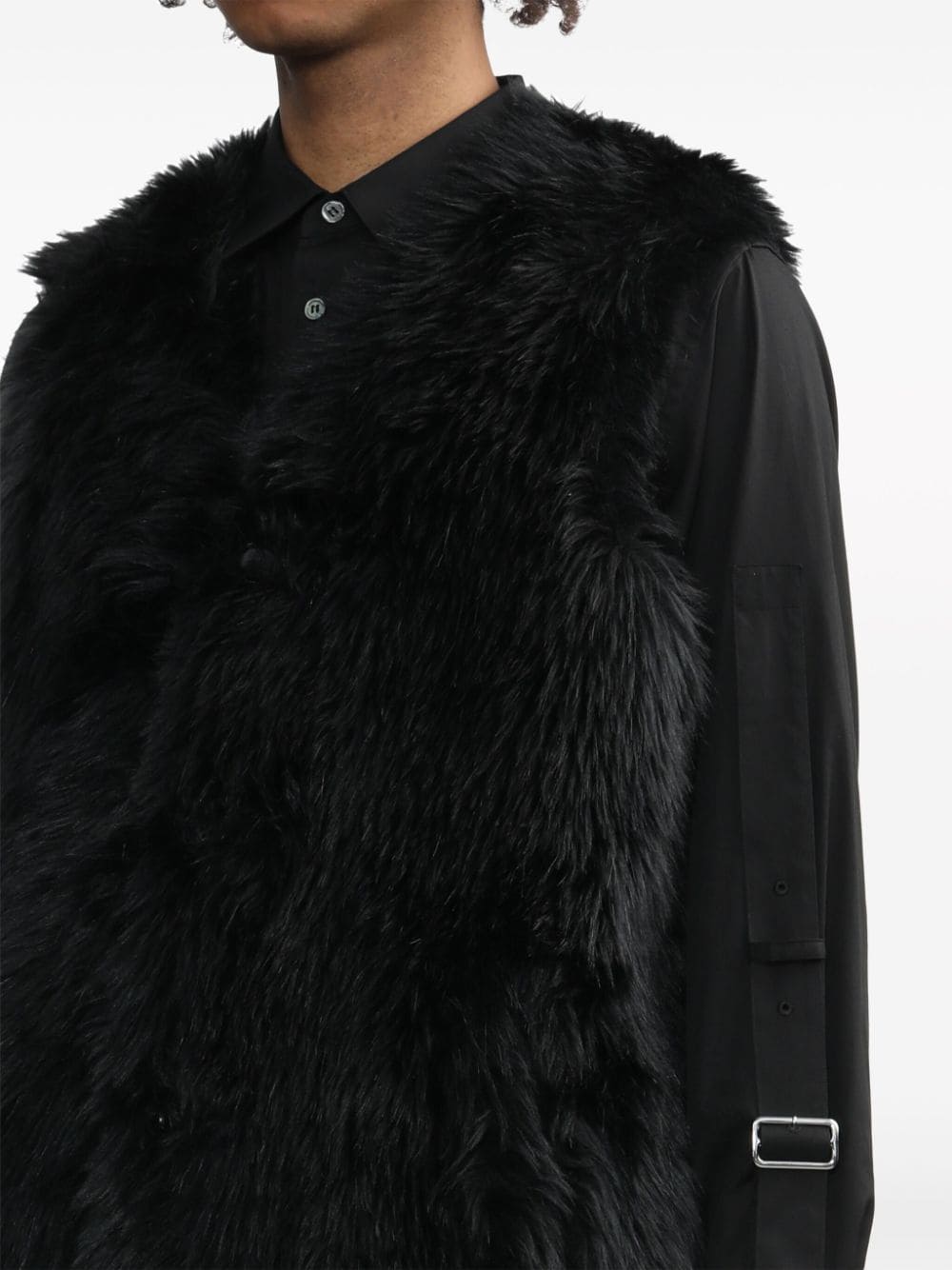 Shop Black Comme Des Garçons Faux-fur Sleeveles Coat In Black